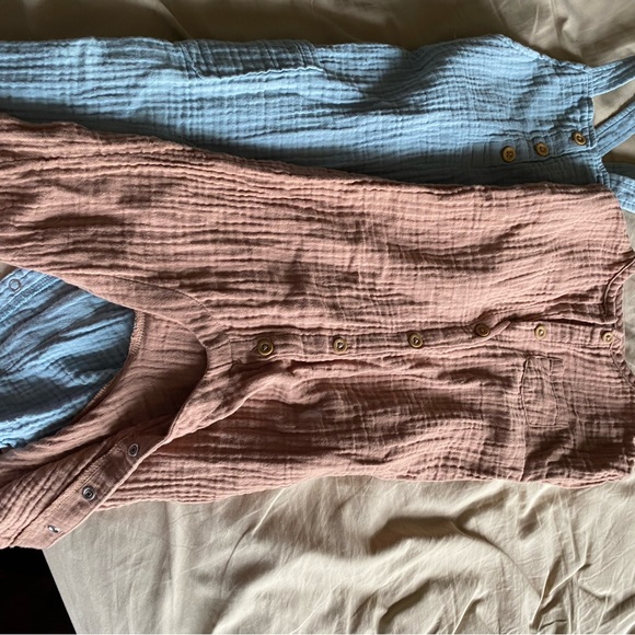 Bundle of Four Organic Onesies 24 months - Picture 7 of 8